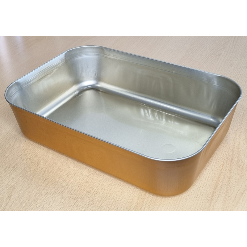 Large metal rectangle mould, 32 x 22 x 8 cm, copper interior